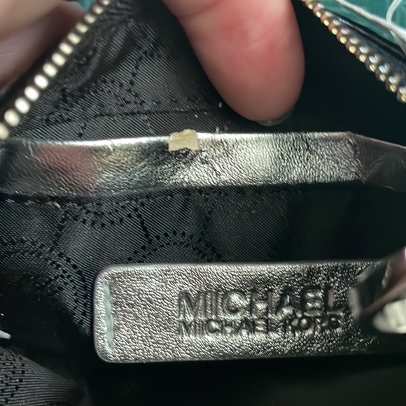 Jet Set Enamel Wristlet - Picture 4 of 5